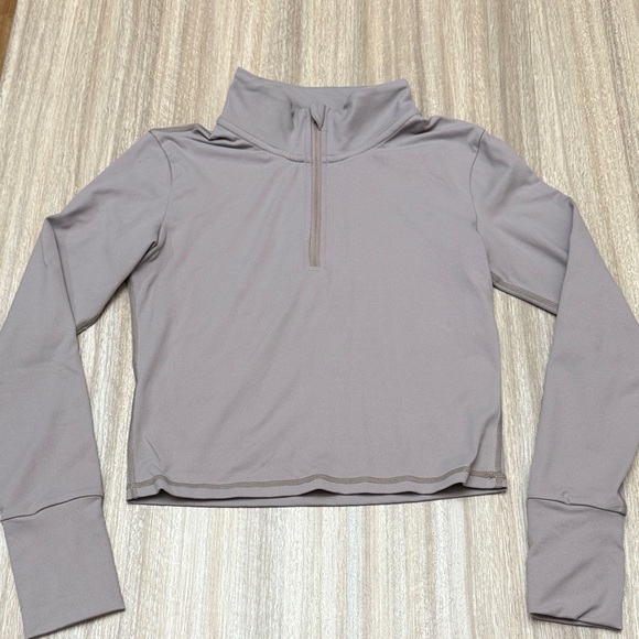 Paragon Fitwear Tops - Paragon Fitwear quarter zip long sleeve jacket size medium in tan / taupe color